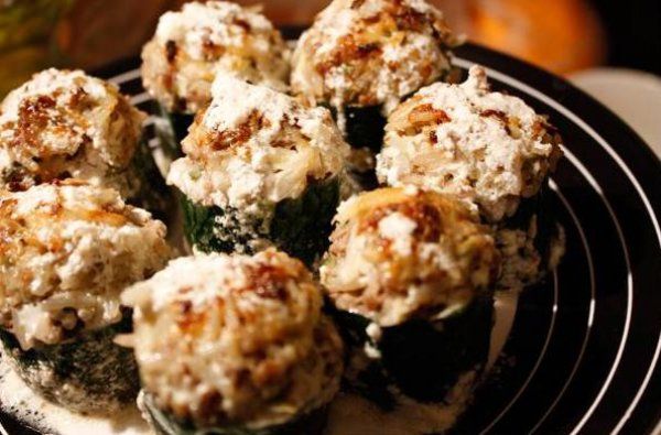Фаршированные кабачки с рисом и мясом